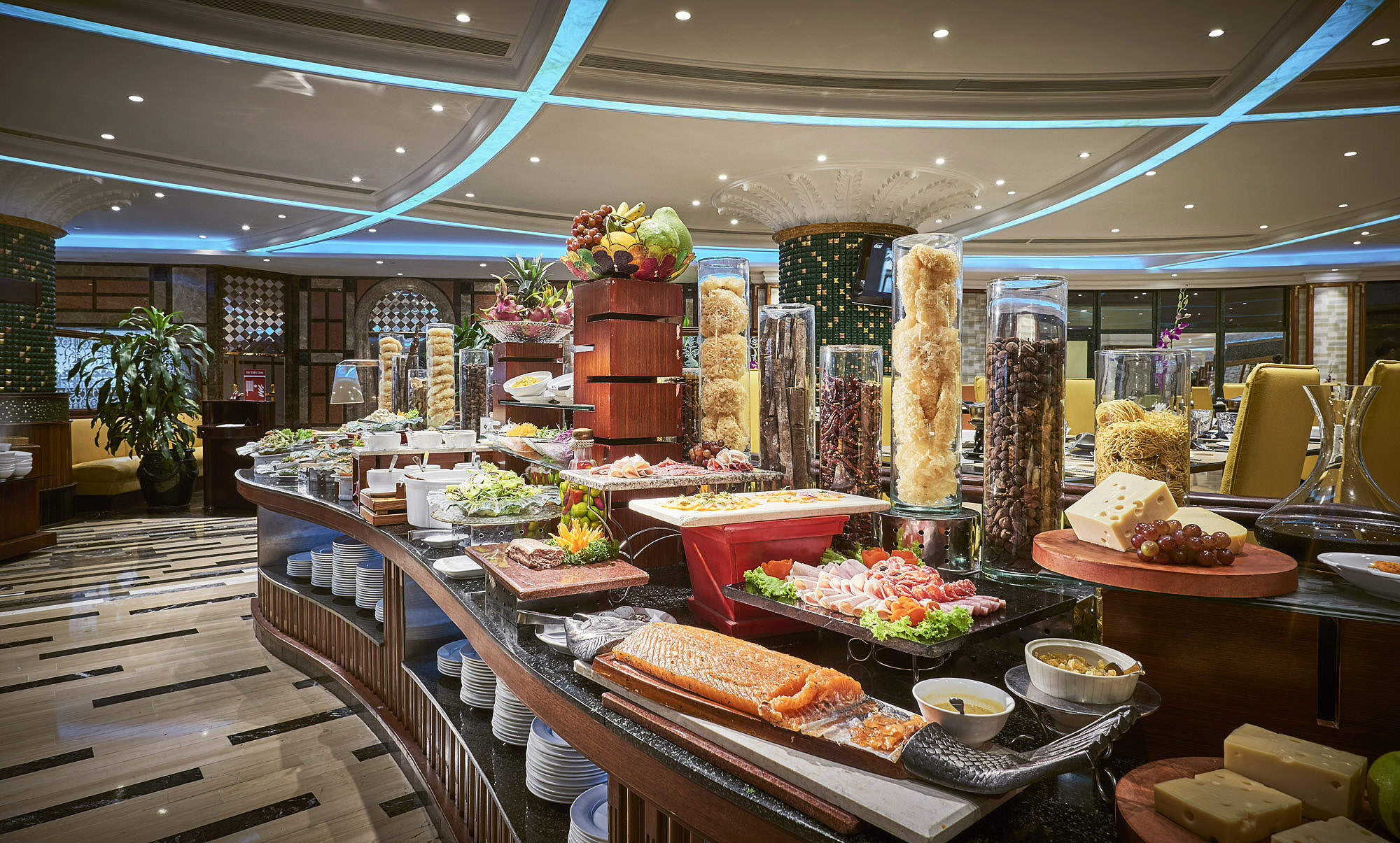 Có nên học đại học nếu kinh tế khó khăn?